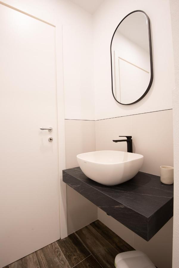 Mari Urbani Apartment Специя Екстериор снимка
