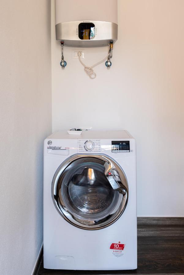Mari Urbani Apartment Специя Екстериор снимка